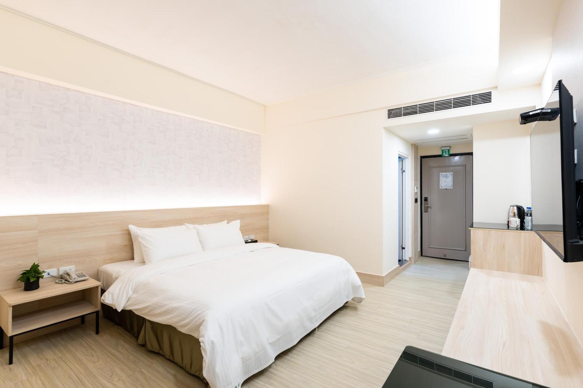 Etung Hotel Taichung Buitenkant foto