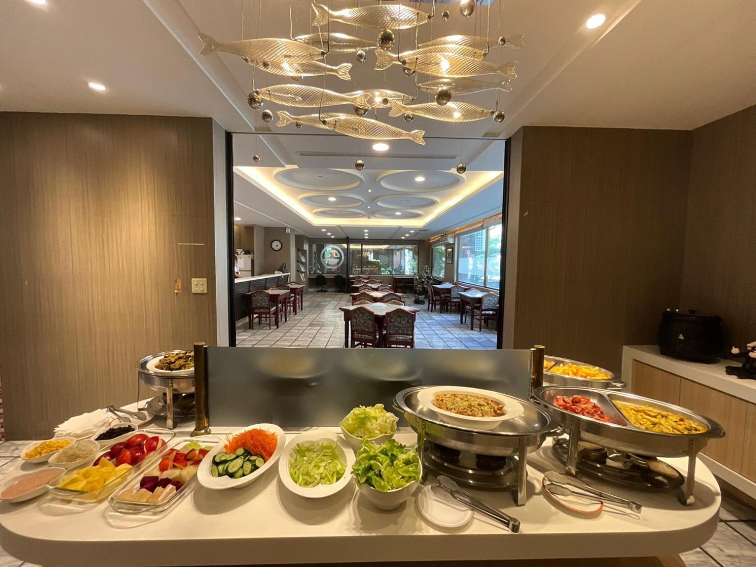 Etung Hotel Taichung Buitenkant foto