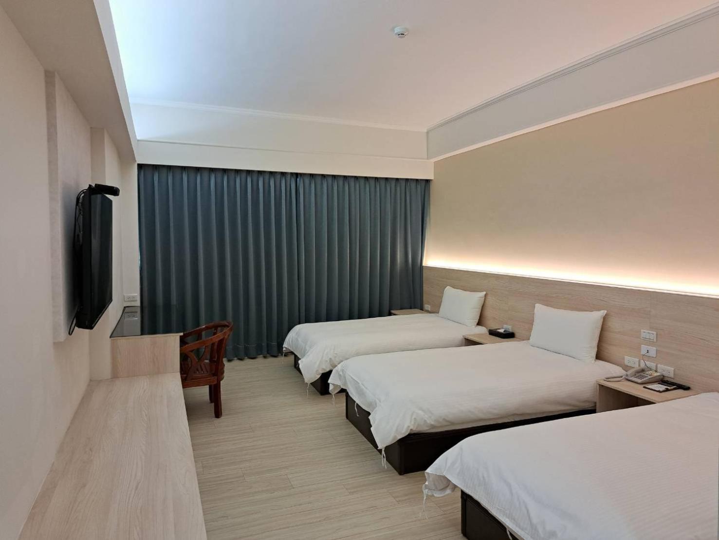 Etung Hotel Taichung Buitenkant foto